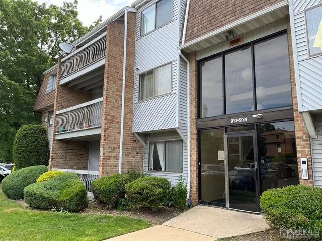 $2,450 | 915 Edison Glen Terrace, Edison, NJ 08837