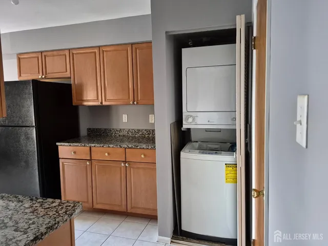 $2,450 | 915 Edison Glen Terrace, Edison, NJ 08837