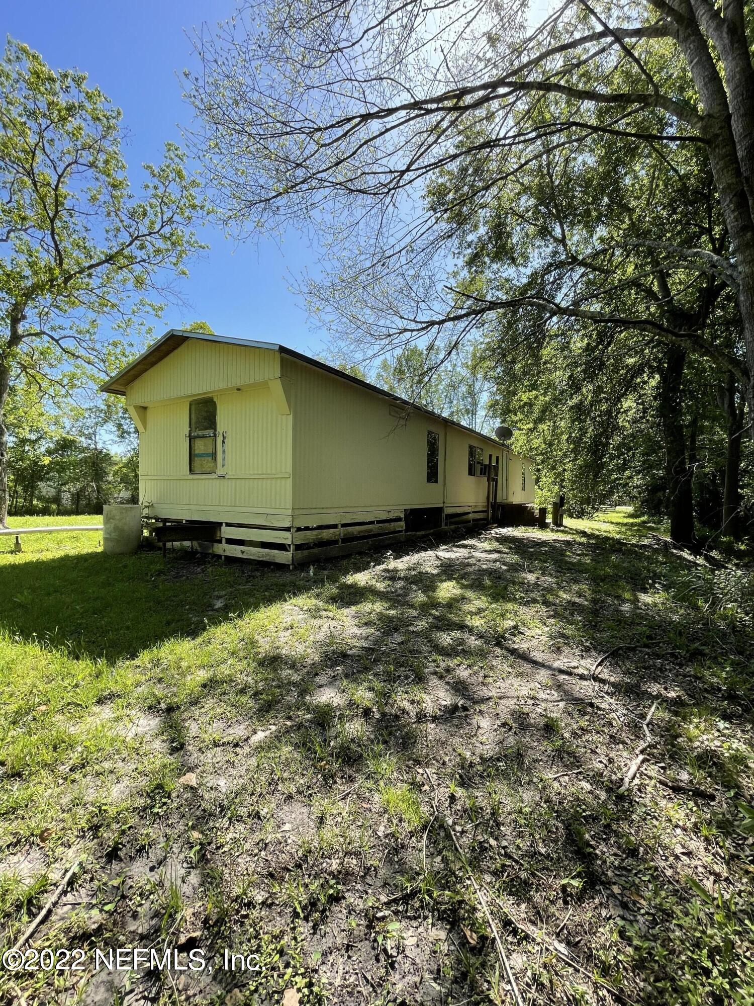 1289 Yellow Water Road Jacksonville, FL 32234 - Photo 8 of 26 IMG_1043