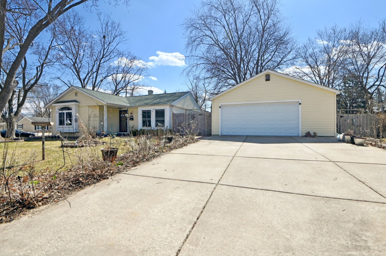 2101 Crane Court Rolling Meadows, IL 60008 - Photo 2 of 33