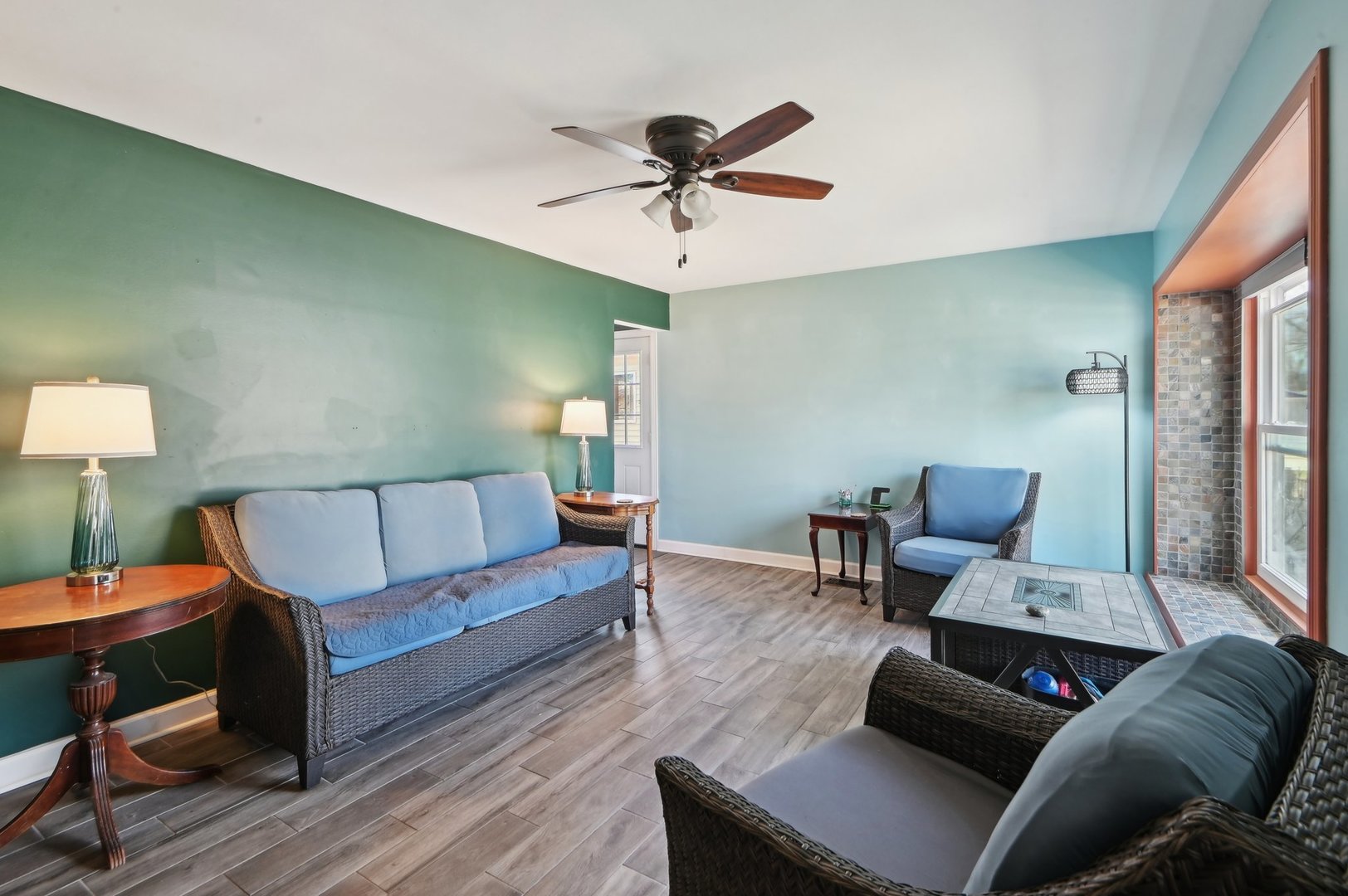 2101 Crane Court Rolling Meadows, IL 60008 - Photo 6 of 33