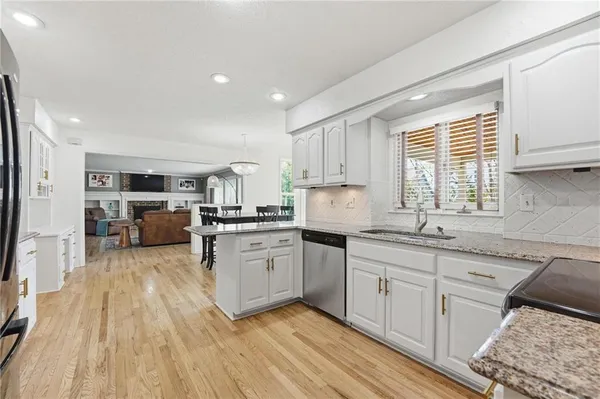 $585,000 | 12402 Mastin Street, Overland Park, KS 66213