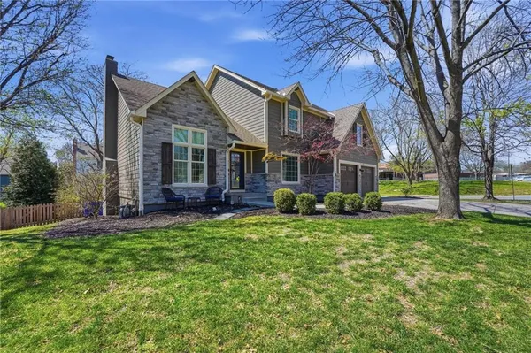$585,000 | 12402 Mastin Street, Overland Park, KS 66213