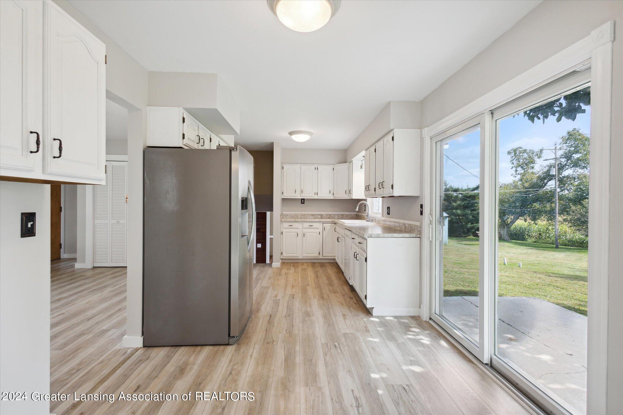 1399 West Kalamo Highway, Unit R2 Charlotte, MI 48813 - Photo 14 of 36 14-1399-W-Kalamo-Hwy-Charlotte-MI-48813-