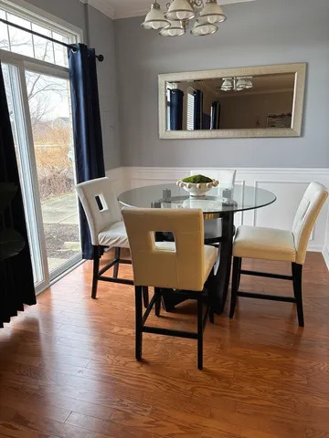 $2,395 | 549 Springbrook Trail North, Oswego, IL 60543