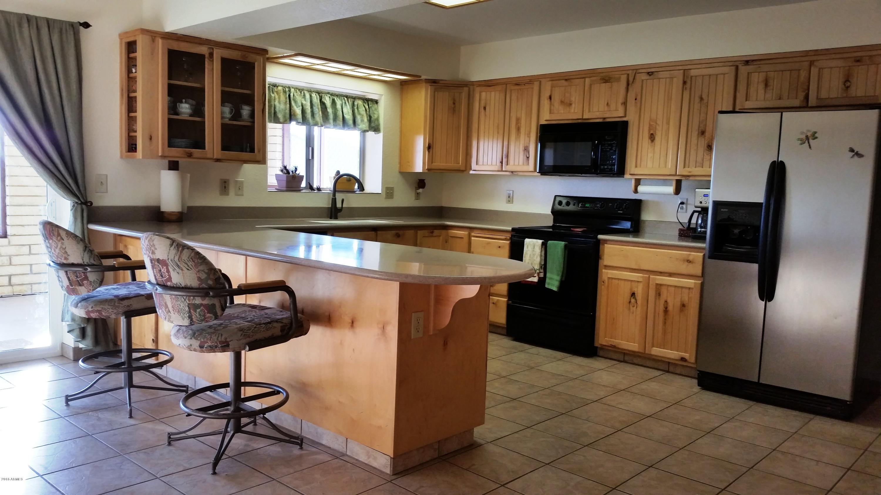 2110 North Sunset Road Apache Junction, AZ 85119 - Photo 9 of 35 kitchen