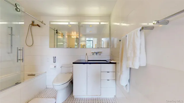 $18,000 | 1255 5th Avenue | Upper Carnegie Hill