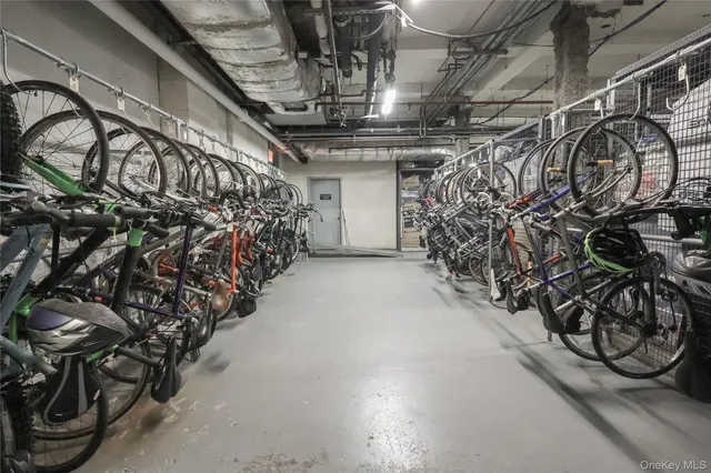 $18,000 | 1255 5th Avenue | Upper Carnegie Hill