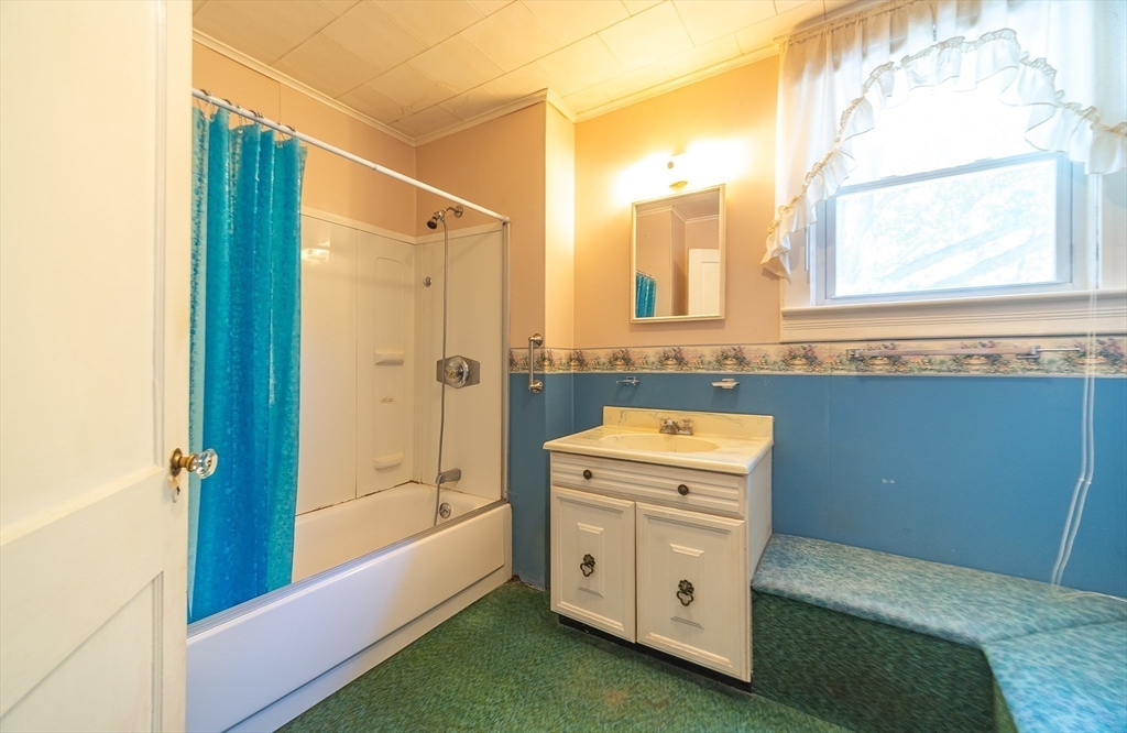 51 Itendale Street Springfield, MA 01108 - Photo 18 of 42 Gallery Image 18