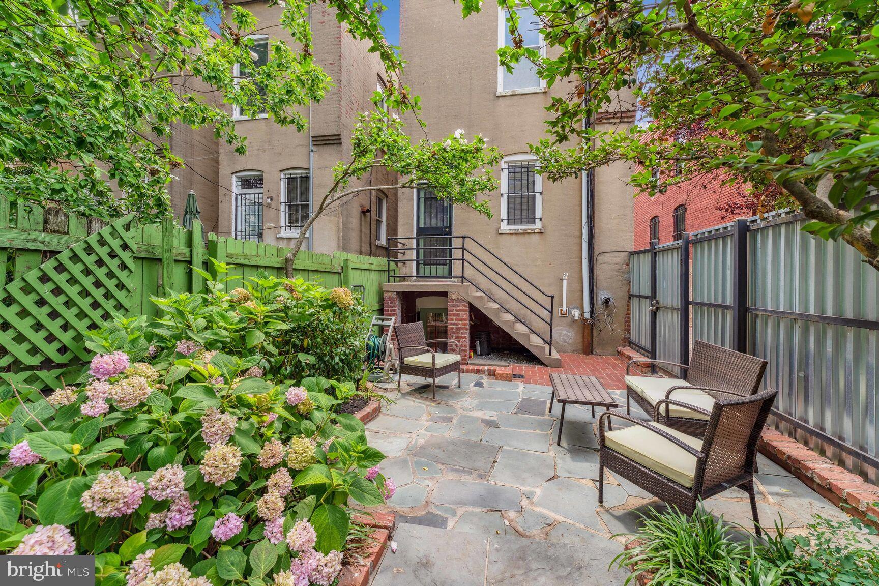 722 13th Street Southeast, Unit A Washington, DC 20003 - Photo 27 of 32