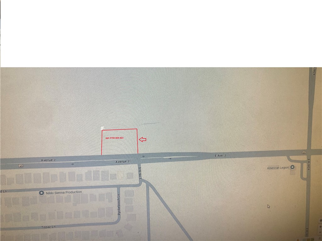 1 See 5 Apns Lancaster, CA 93535 - Photo 2 of 6 a close view of shower