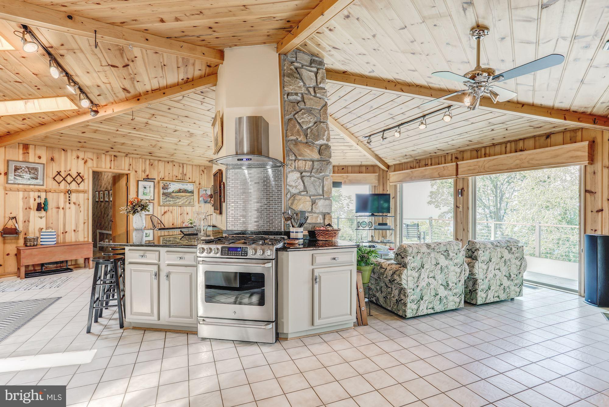 163 Luchase Road Linden, VA 22642 - Photo 5 of 30 Gallery Image 5