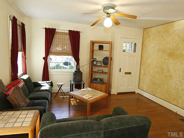 309 Cedar Street Raleigh, NC 27604 - Photo 5 of 25 Living Room