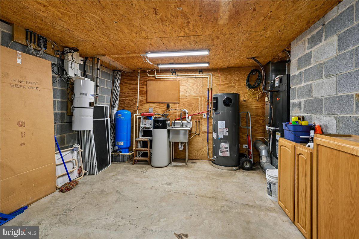 3633 Patuxent River Road Davidsonville, MD 21035 - Photo 65 of 85 Utility Room w/Central Vac