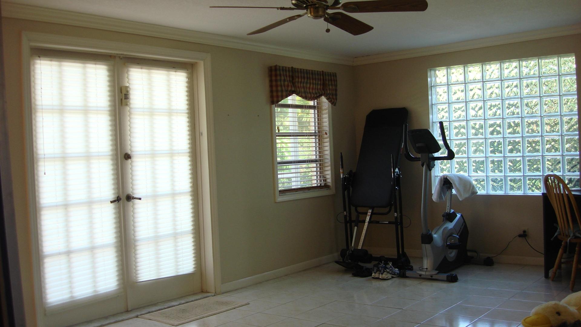 1045 Southwest 13th Street Boca Raton, FL 33486 - Photo 13 of 19 Florida Room