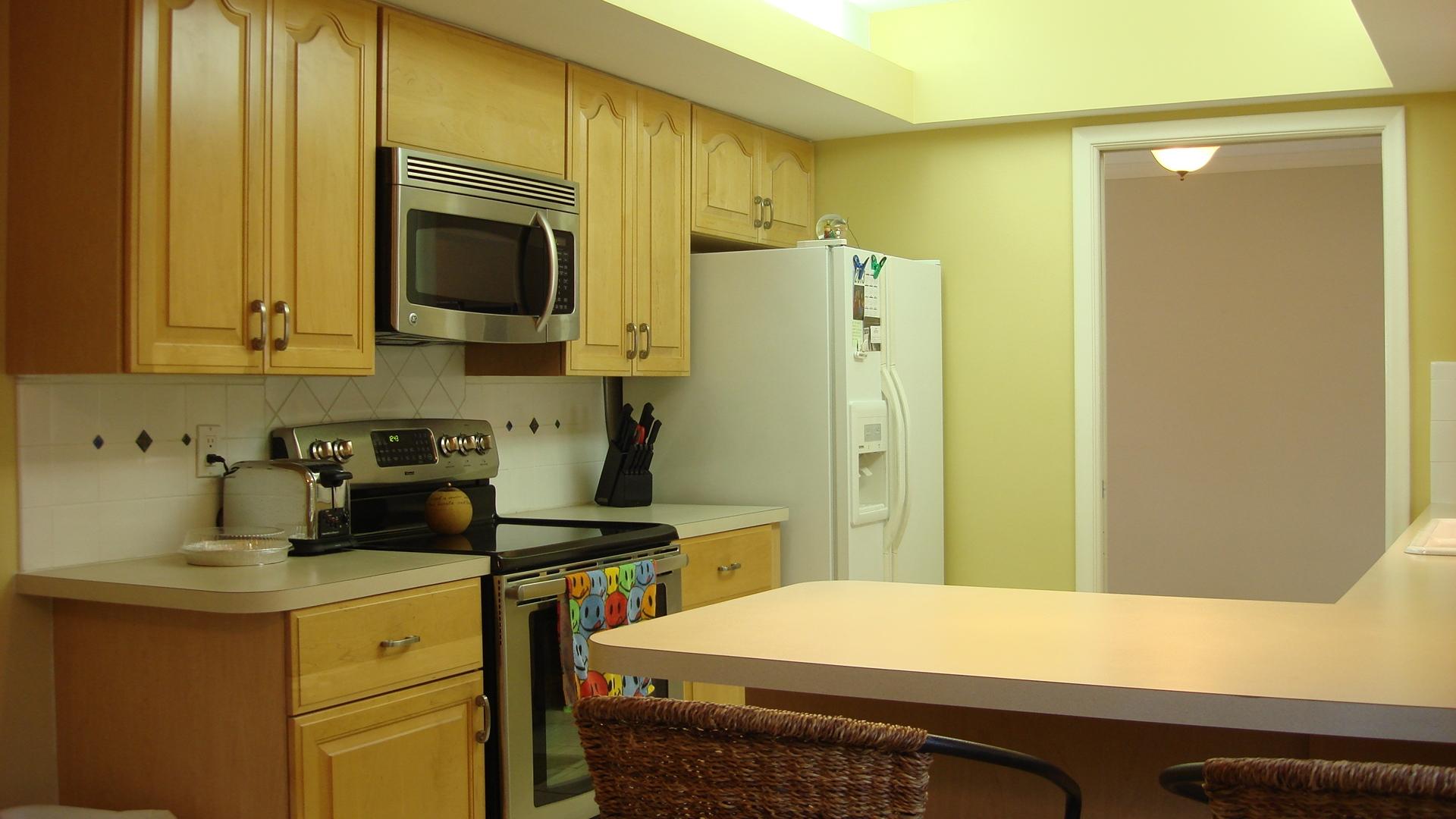 1045 Southwest 13th Street Boca Raton, FL 33486 - Photo 10 of 19 Kitchen
