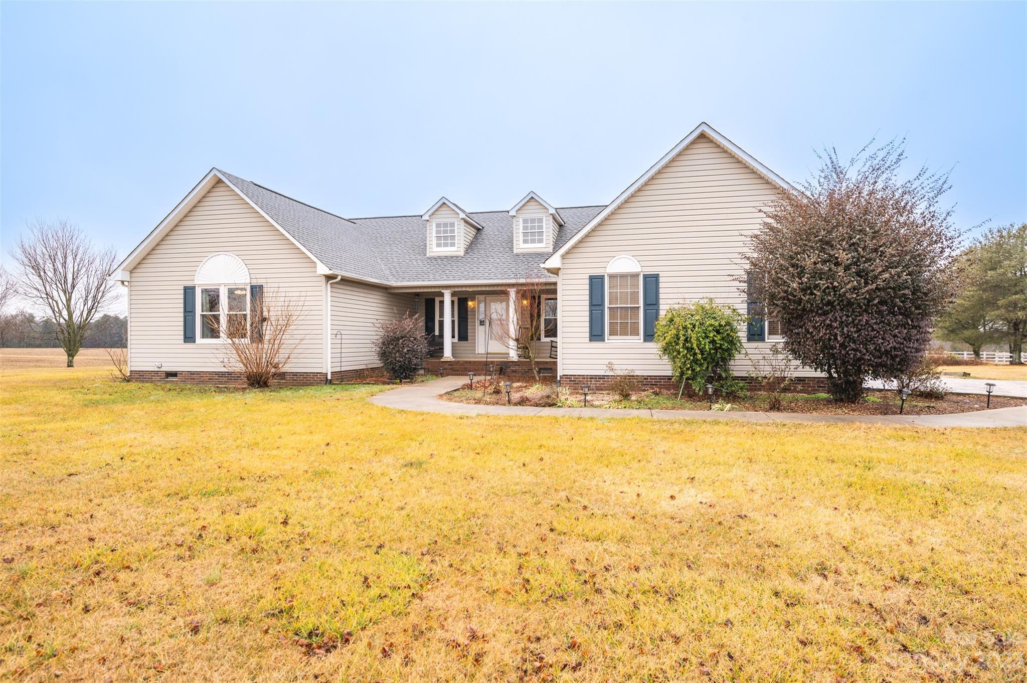 4105 Davis Road Maiden, NC 28650 - Photo 1 of 33 Gallery Image 1