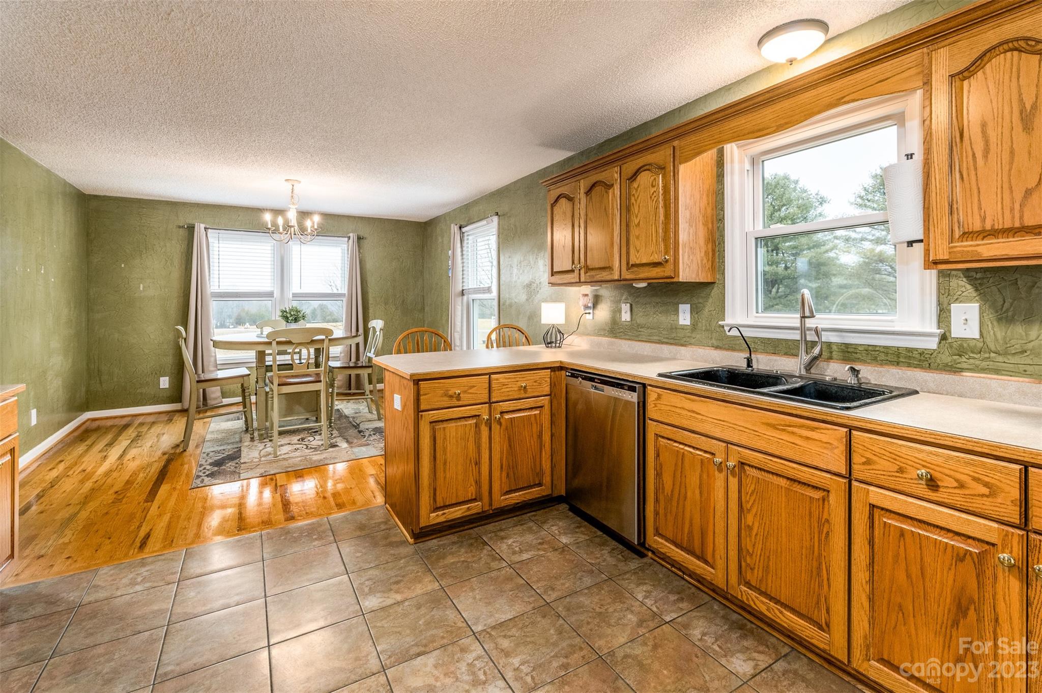 4105 Davis Road Maiden, NC 28650 - Photo 13 of 33 Gallery Image 13