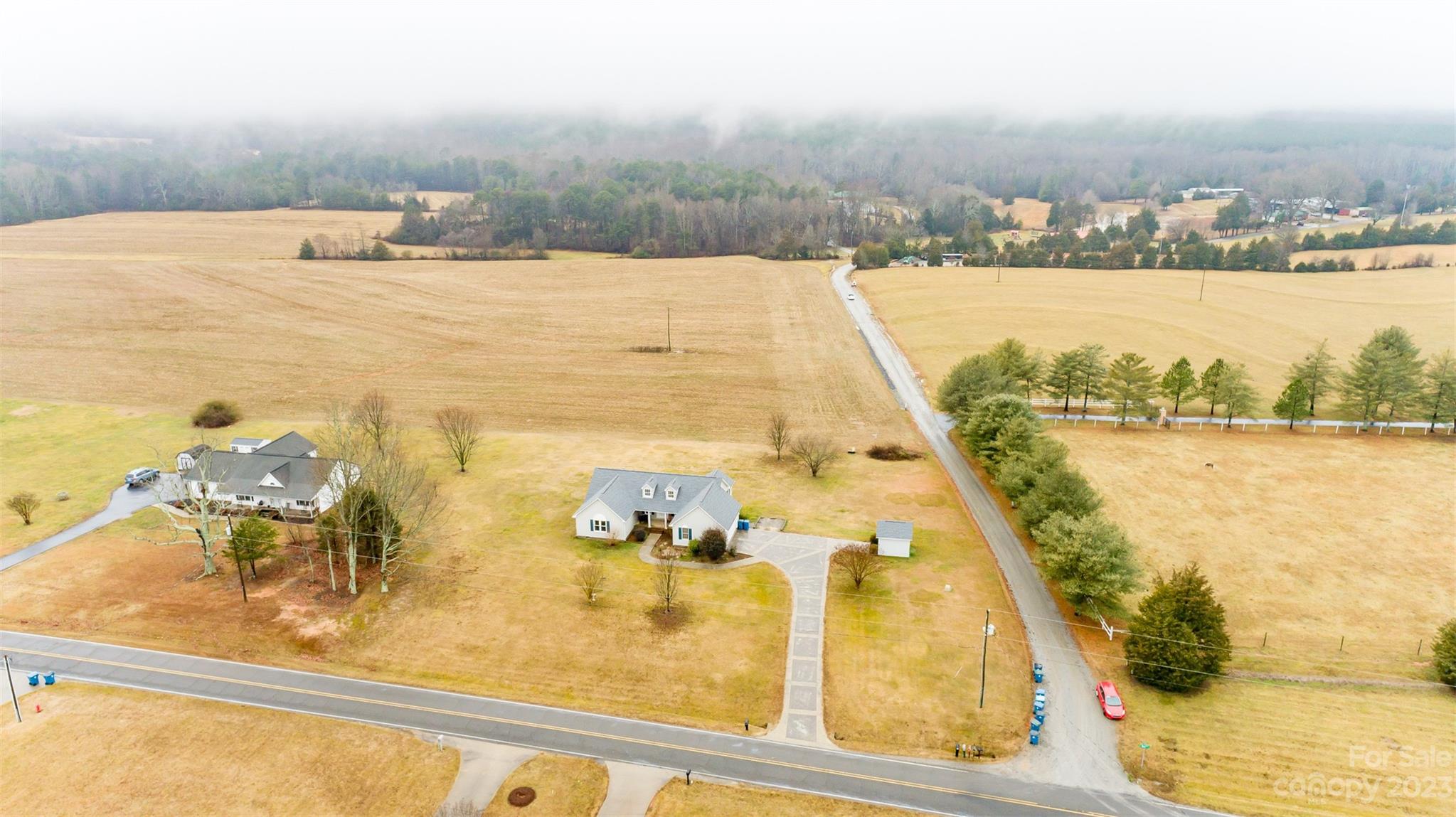4105 Davis Road Maiden, NC 28650 - Photo 2 of 33 Gallery Image 2