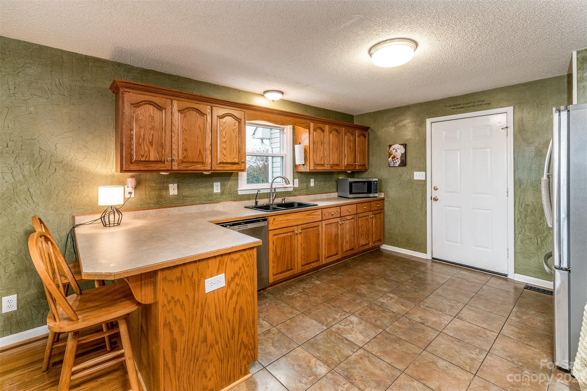 4105 Davis Road Maiden, NC 28650 - Photo 10 of 33 Gallery Image 10