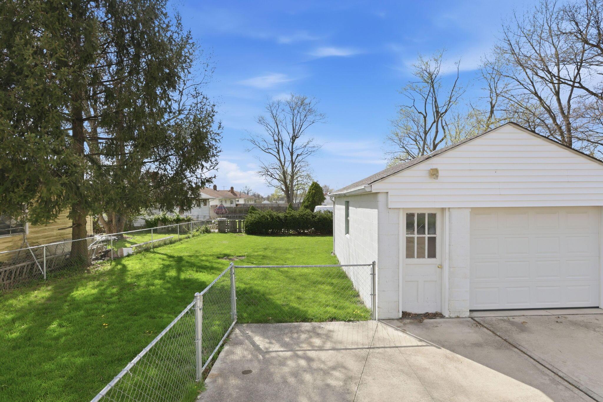 3645 Maize Road Columbus, OH 43224 - Photo 40 of 50 45-web-or-mls-939A9917