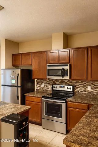 $1,675 | 4220 Plantation Oaks Boulevard, Unit 1812, Orange Park, FL 32065