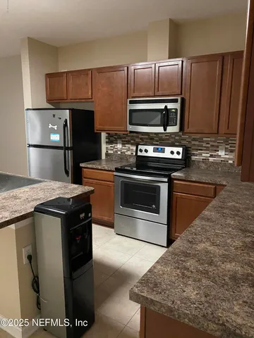 $1,675 | 4220 Plantation Oaks Boulevard, Unit 1812, Orange Park, FL 32065