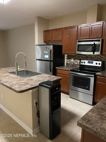 $1,675 | 4220 Plantation Oaks Boulevard, Unit 1812, Orange Park, FL 32065