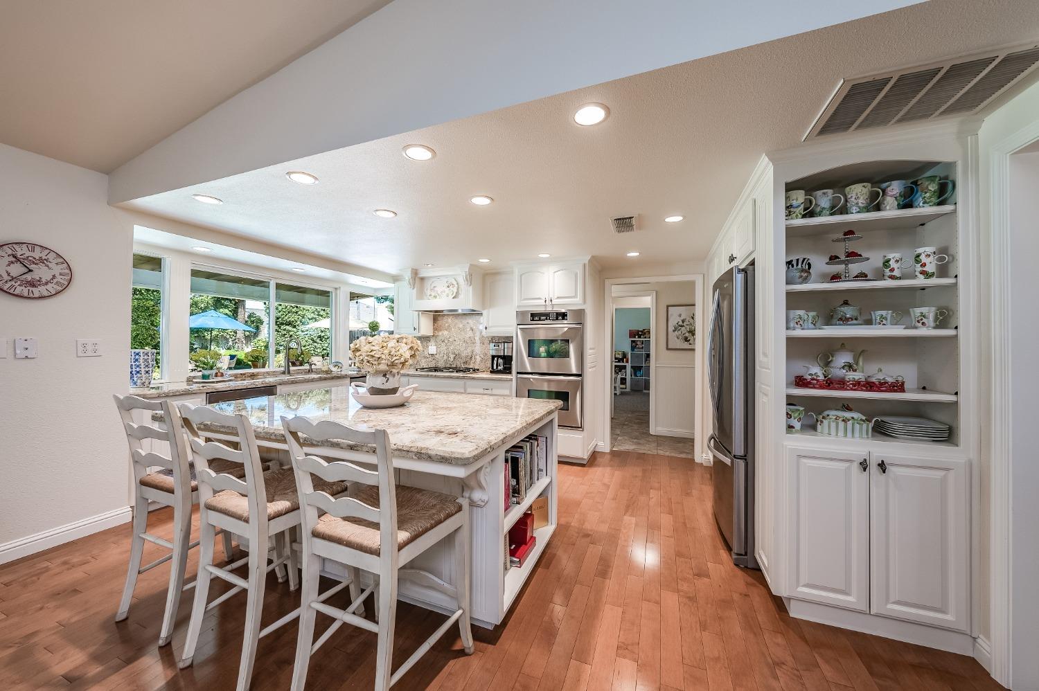 420 Mainberry Drive Madera, CA 93637 - Photo 11 of 47