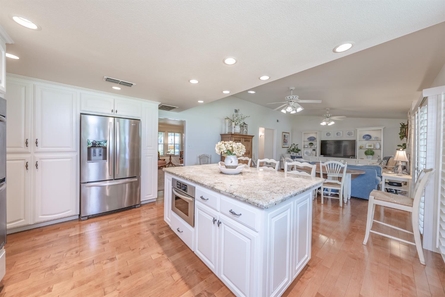 420 Mainberry Drive Madera, CA 93637 - Photo 14 of 47