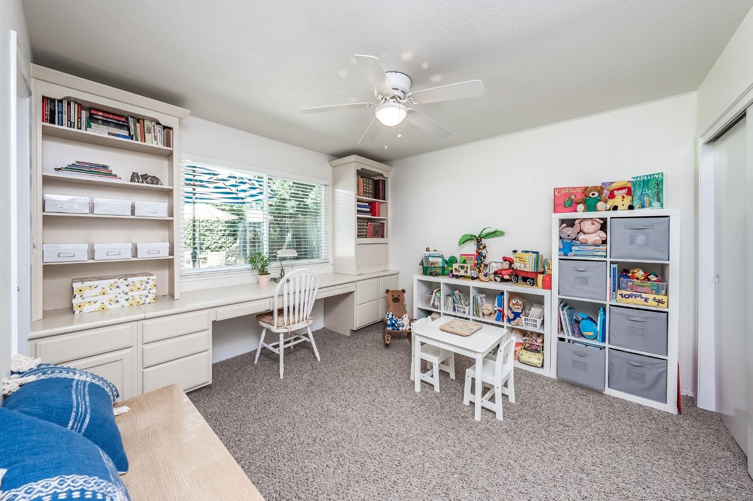 420 Mainberry Drive Madera, CA 93637 - Photo 16 of 47