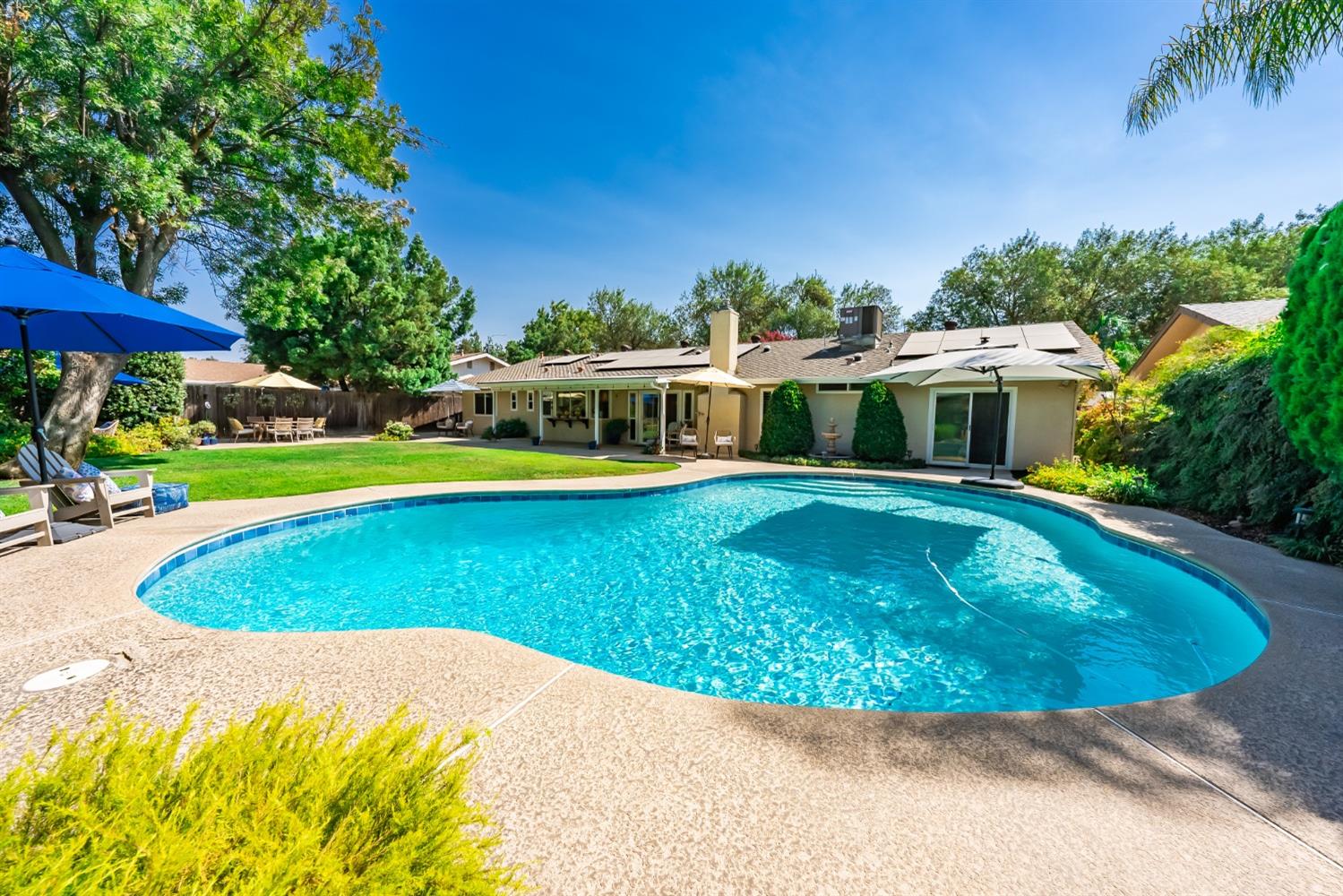 420 Mainberry Drive Madera, CA 93637 - Photo 2 of 47