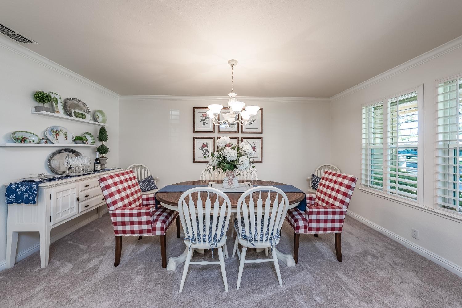 420 Mainberry Drive Madera, CA 93637 - Photo 6 of 47