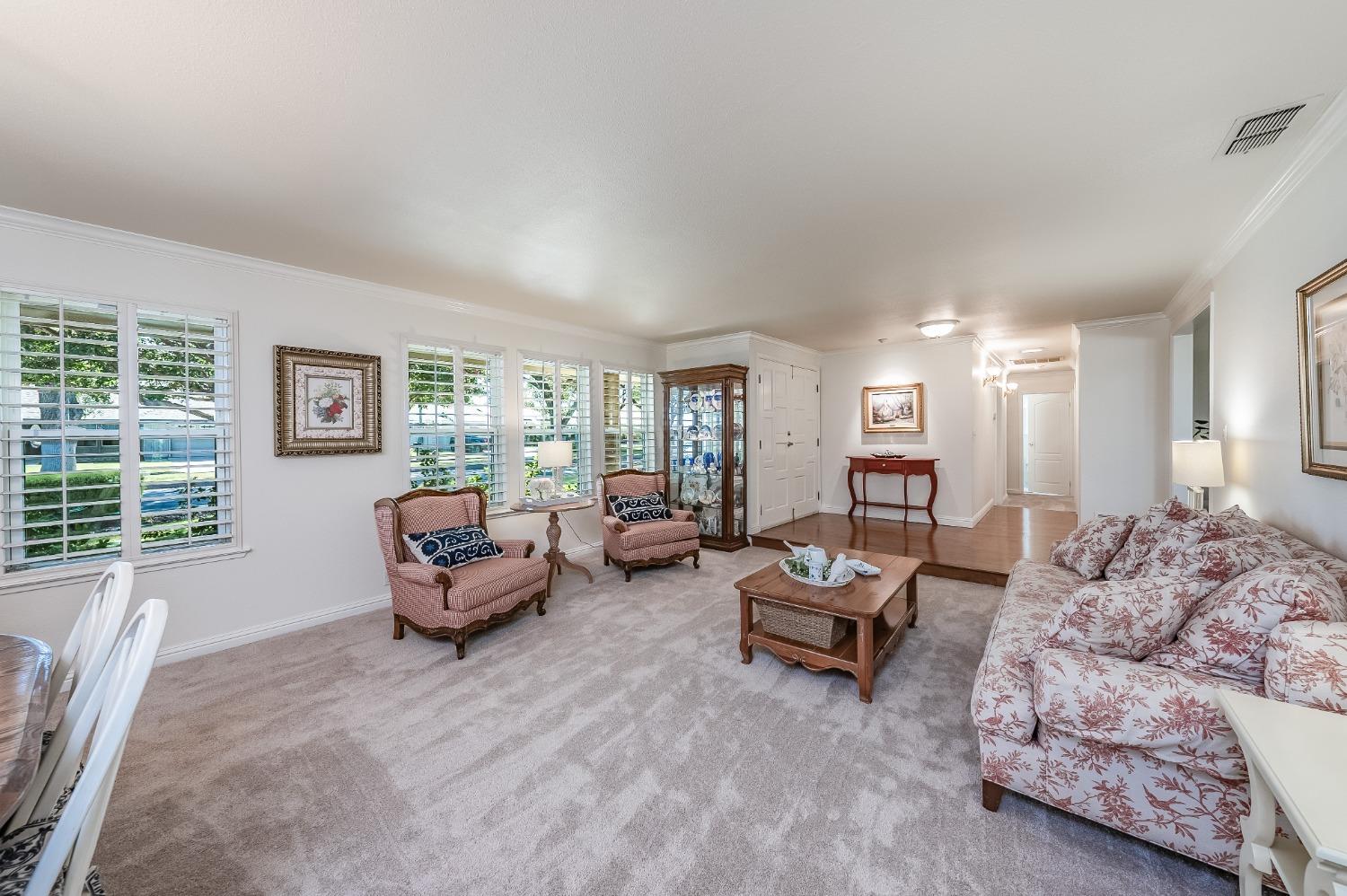 420 Mainberry Drive Madera, CA 93637 - Photo 7 of 47