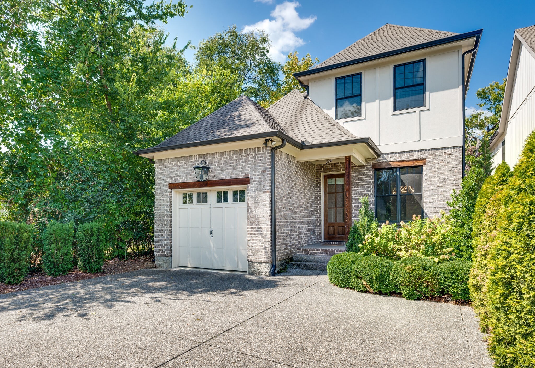 4123 Lone Oak Road Nashville, TN 37215 - Photo 3 of 42