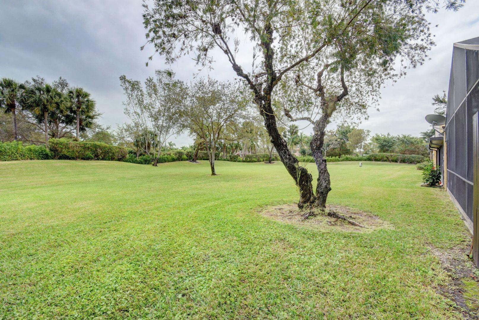 22710 Vistawood Way Boca Raton, FL 33428 - Photo 27 of 27 5 Minute Walk to Pool