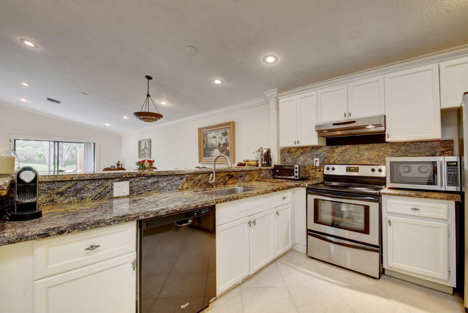 22710 Vistawood Way Boca Raton, FL 33428 - Photo 10 of 27 Gorgeous, Open, Updated Kitchen