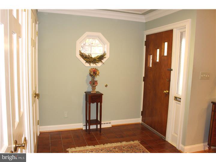 312 Maple Avenue Swarthmore, PA 19081 - Photo 3 of 25 Foyer