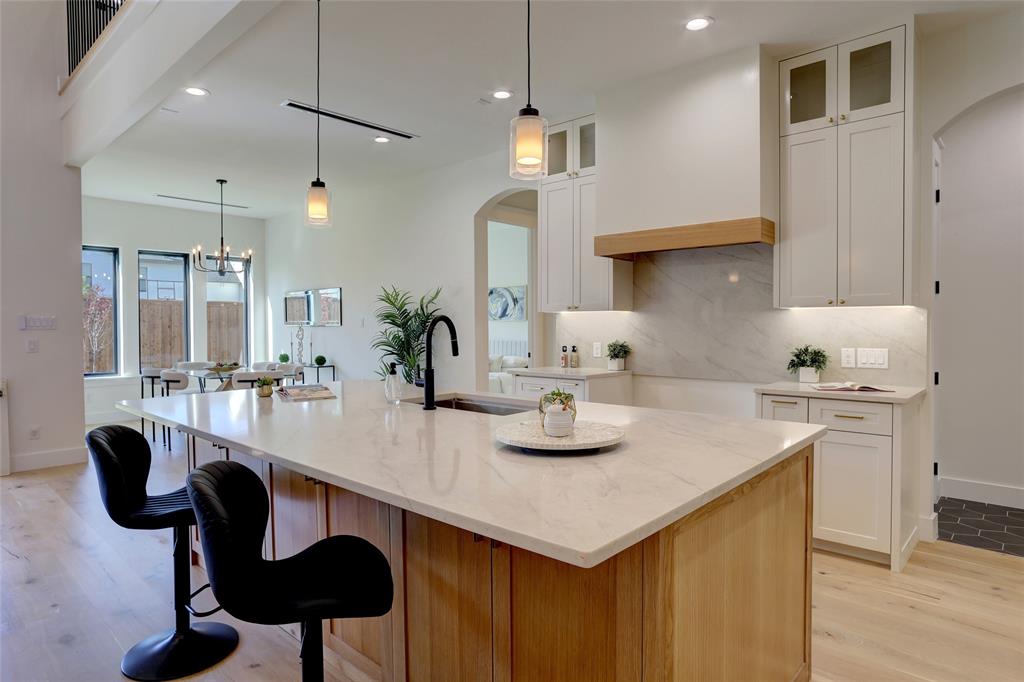 4062 Valley Ridge Road Dallas, TX 75220 - Photo 6 of 33 Gallery Image 6