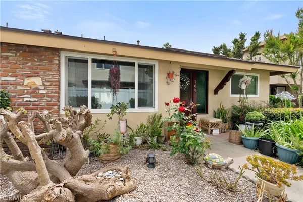 $634,900 | 1921 Sherry Lane, Unit 109, Santa Ana, CA 92705