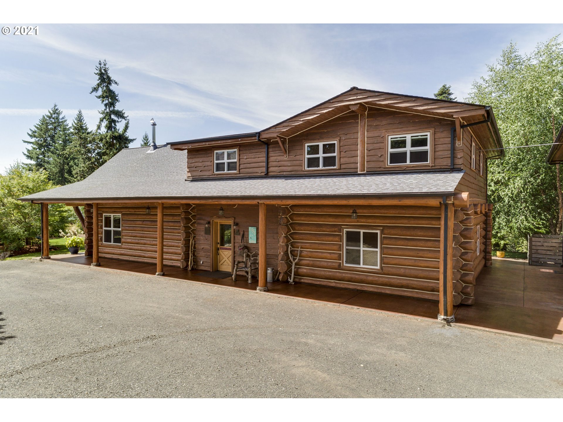 121 Snowden Road White Salmon, WA 98672 - Photo 4 of 32 Gallery Image 4