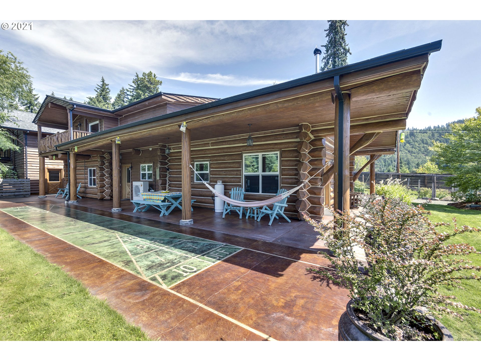 121 Snowden Road White Salmon, WA 98672 - Photo 6 of 32 Gallery Image 6