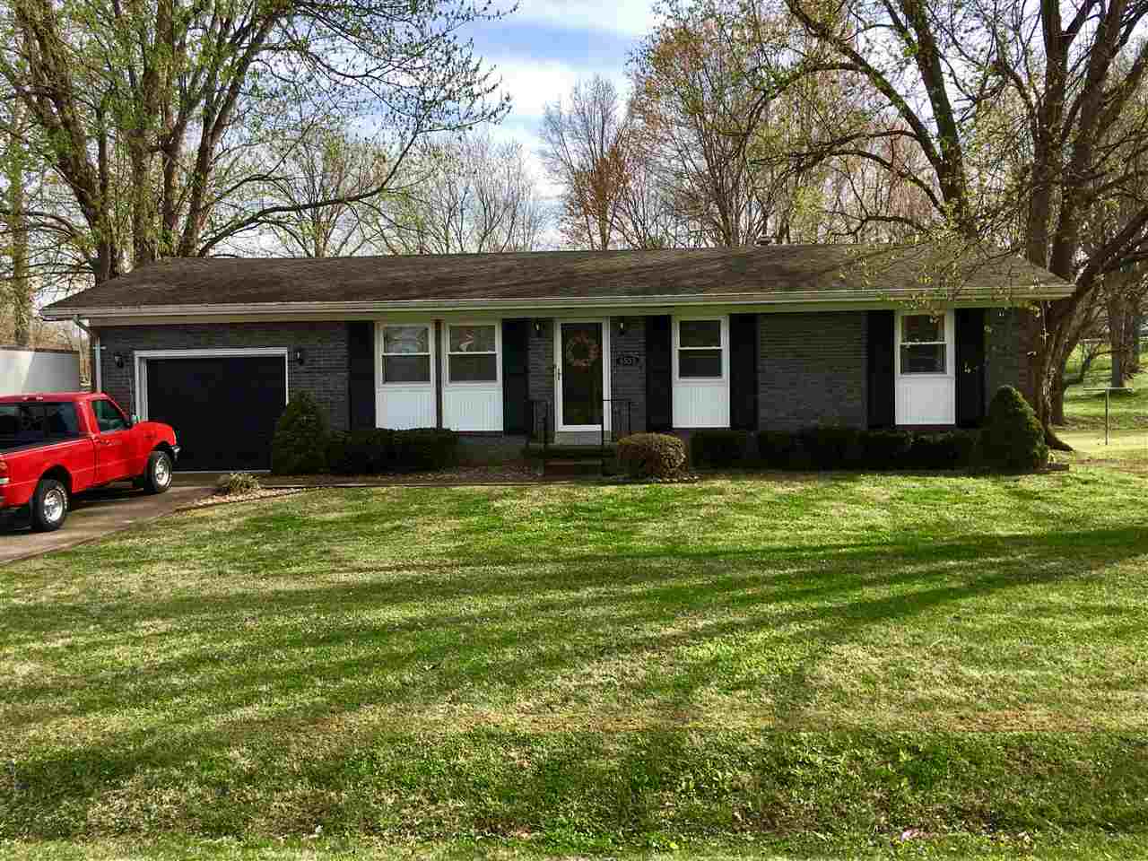 6533 Valley Road Newburgh, IN 47630 - Photo 1 of 13