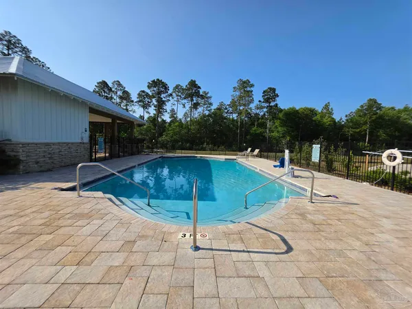 $1,850 | 9525 Nature Crk Circle, Pensacola, FL 32526