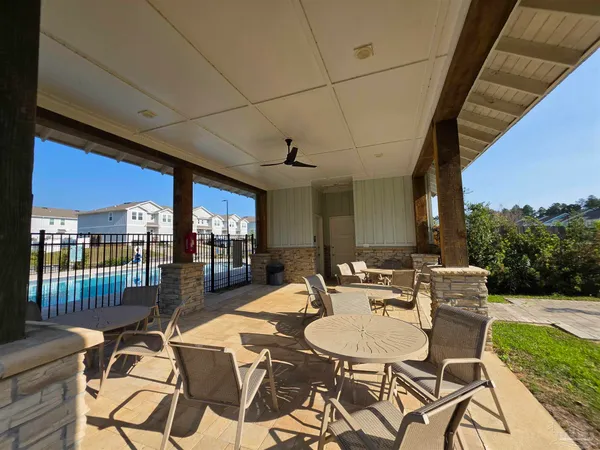 $1,850 | 9525 Nature Crk Circle, Pensacola, FL 32526