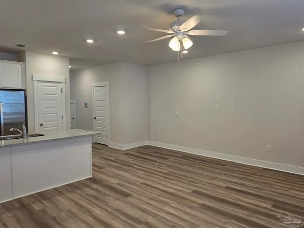 $1,850 | 9525 Nature Crk Circle, Pensacola, FL 32526