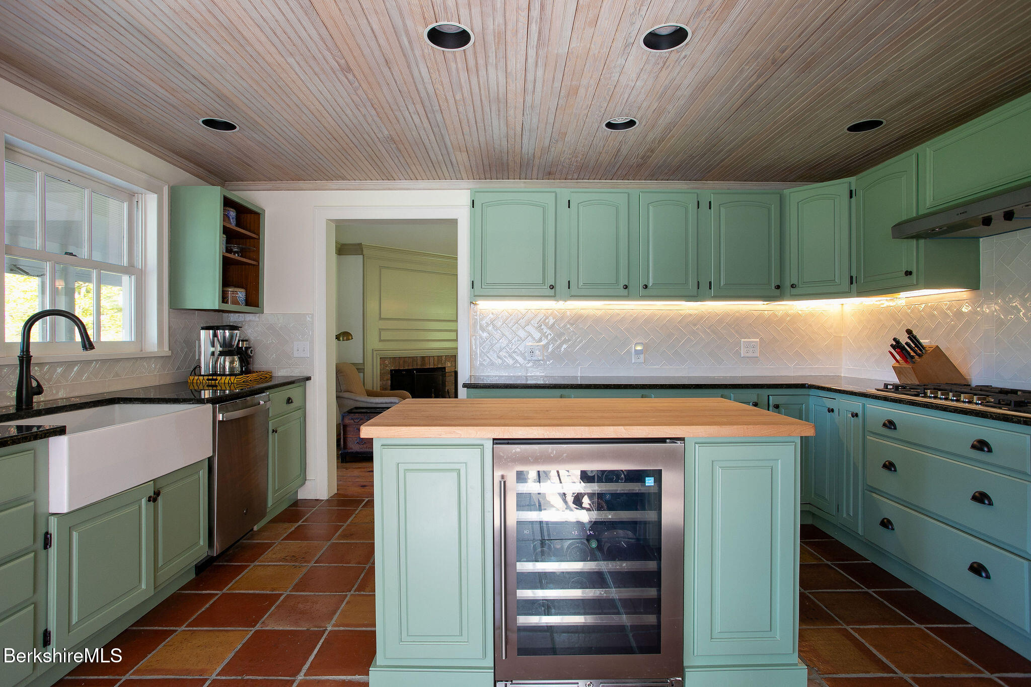 279 Great Barrington Road West Stockbridge, MA 01236 - Photo 17 of 74 kitchen