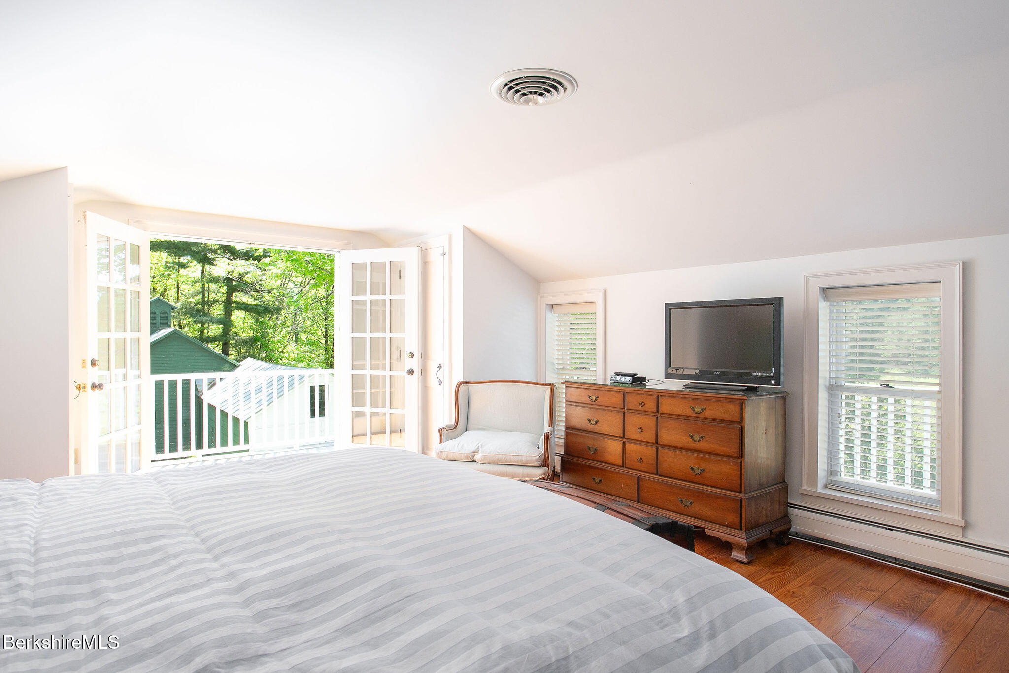 279 Great Barrington Road West Stockbridge, MA 01236 - Photo 31 of 74 primary bedroom