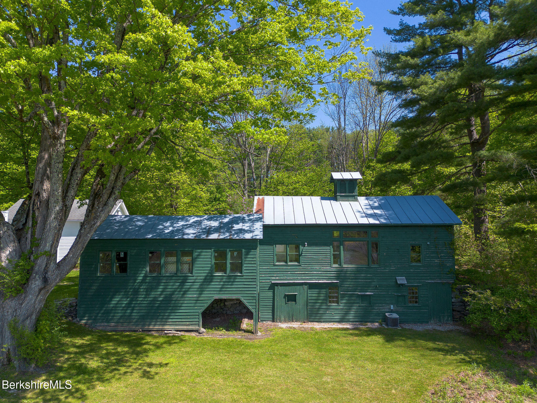 279 Great Barrington Road West Stockbridge, MA 01236 - Photo 45 of 74 barn