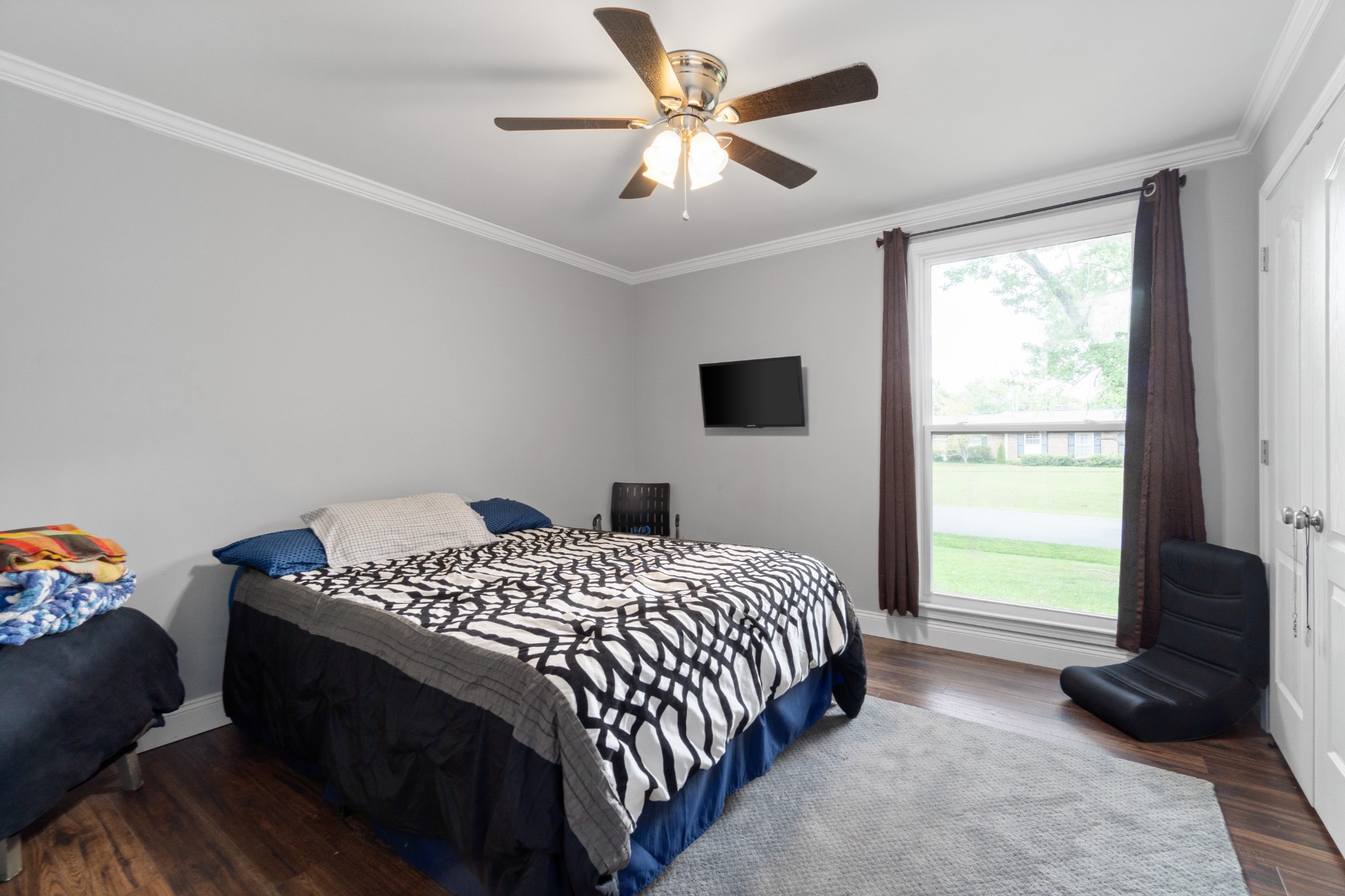 2158 Post Road Clarksville, TN 37043 - Photo 17 of 30 a bedroom with a bed and a window
